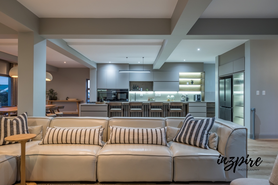 4 Bedroom Property for Sale in Glentana Western Cape